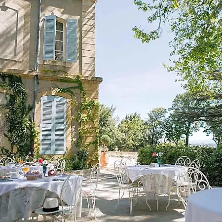 Chateau De Varenne فندق 4*